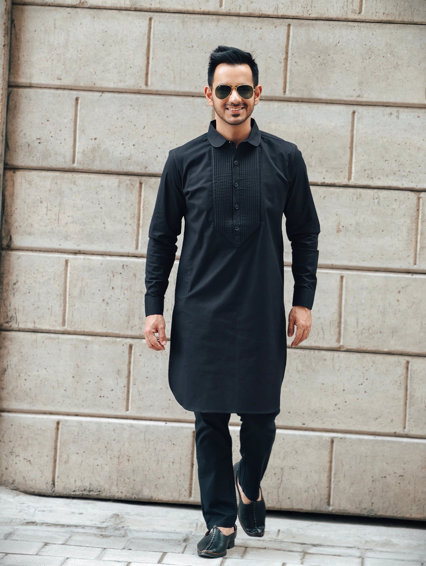 Men’s Classic Black Kurta with Pleated Placket Detailing
