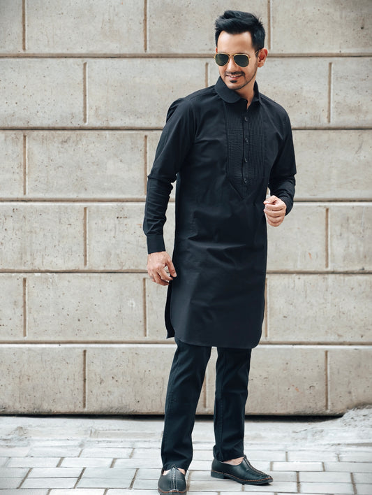 Men’s Classic Black Kurta with Pleated Placket Detailing