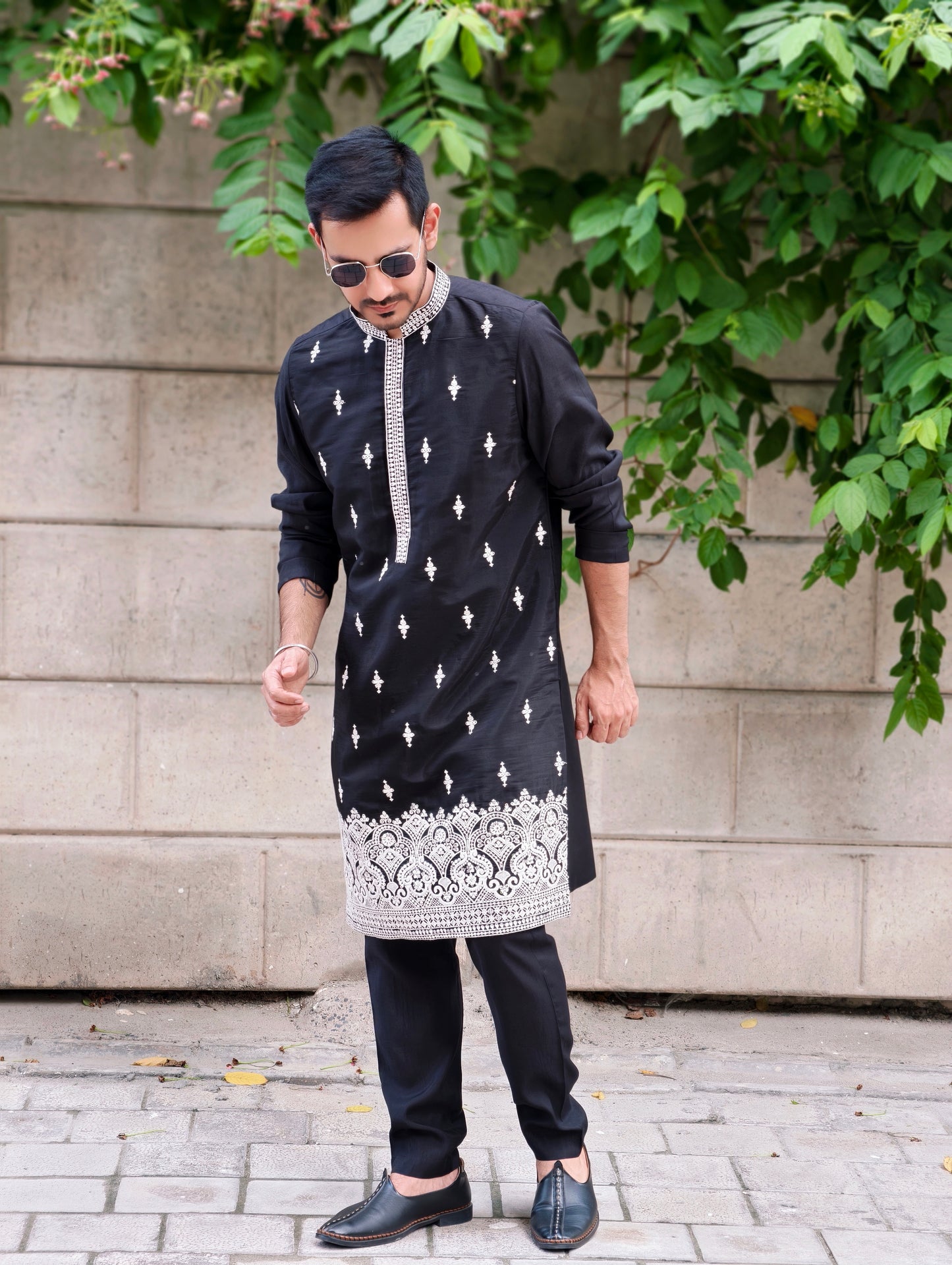 Men's Black Embroidered Kurta Set with Open Jacket – Luxe Heritage Collection