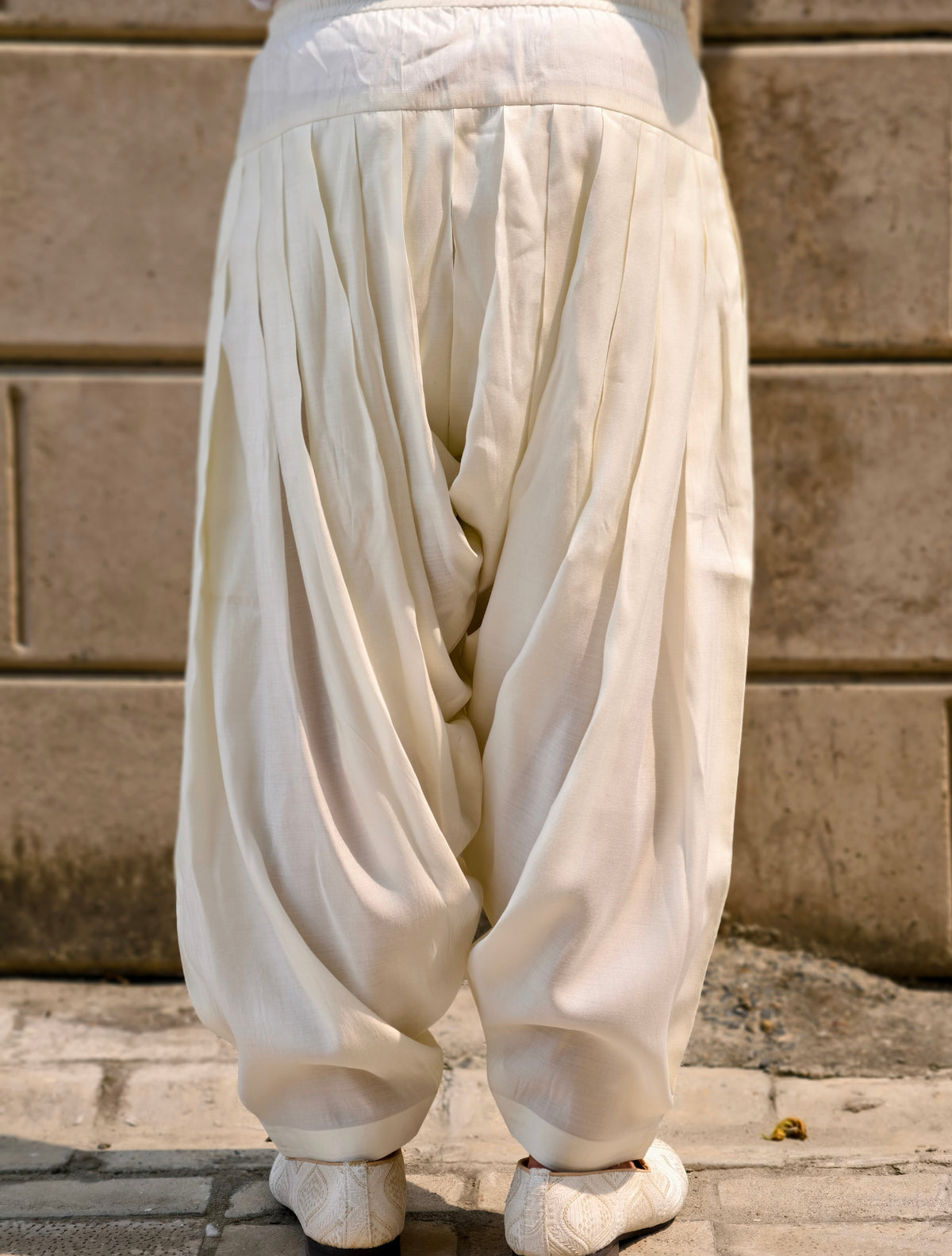 Men’s Off-White Silk Dhoti Salwar