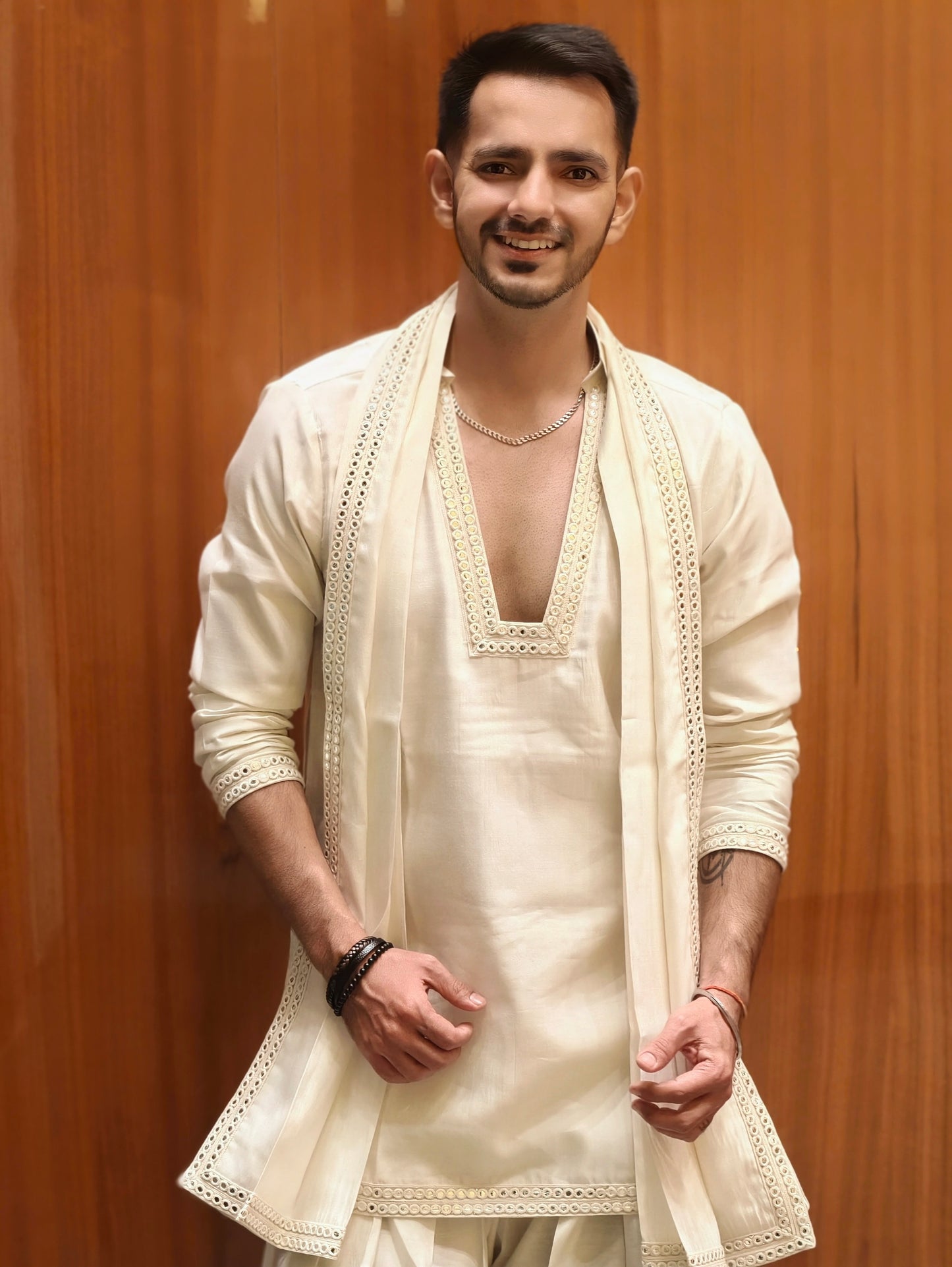 Men’s Ivory Mirror Work Kurta Dhoti & Dupatta Set