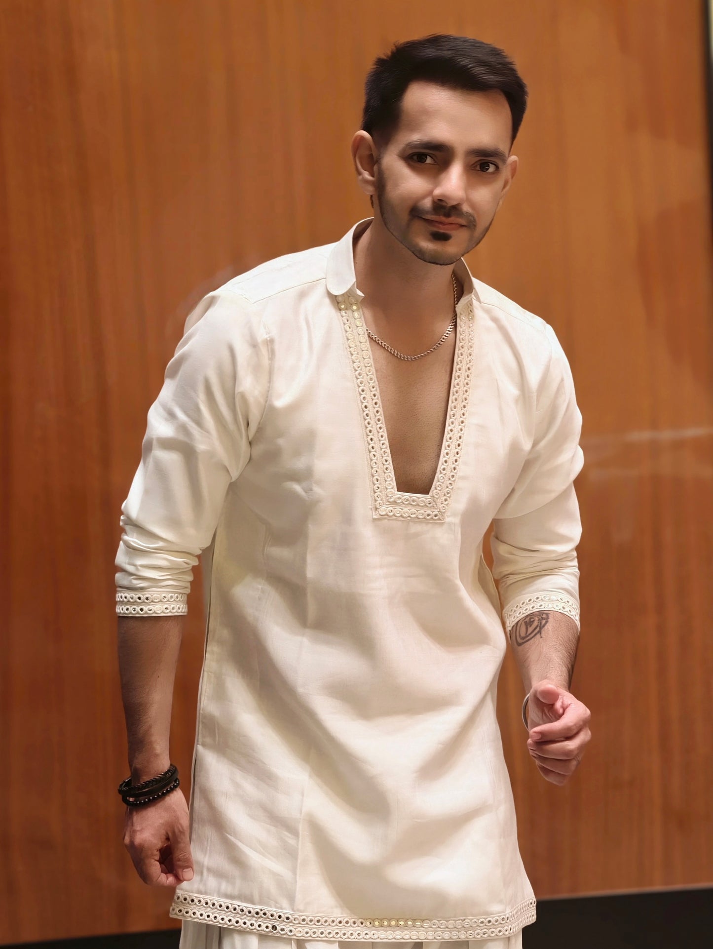 Men’s Ivory Mirror Work Kurta Dhoti & Dupatta Set